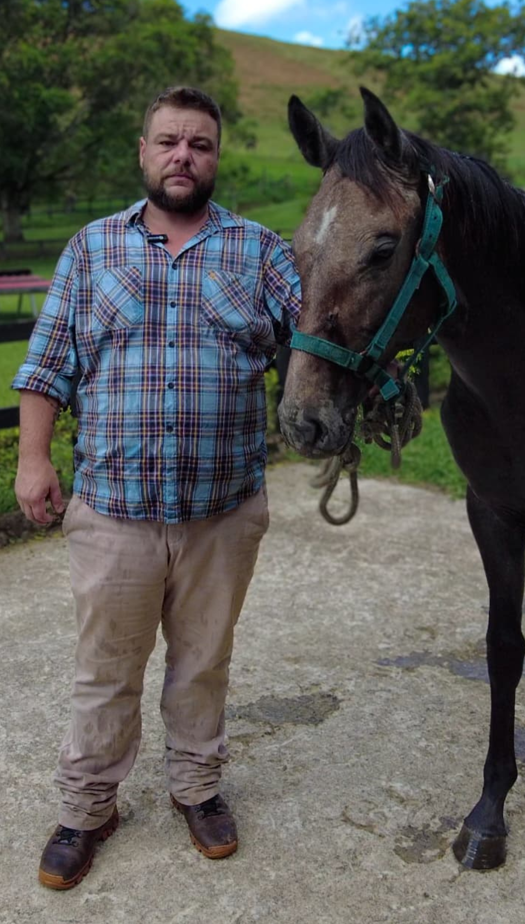 Dr. Leonardo Garbois, médico veterinário especializado em cavalos de competição