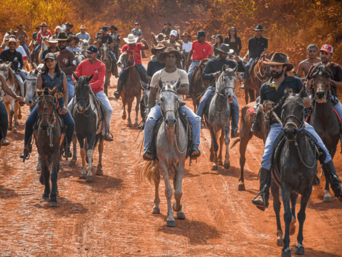 A recente comoção causada pelo cavalo mutilado durante uma cavalgada no Vale do Paraíba (SP) — que levou celebridades como Ana Castela, Luisa Mell e Paolla...
